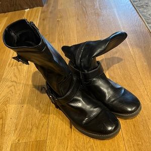 Kohl’s Size 8.5 Black Boots
